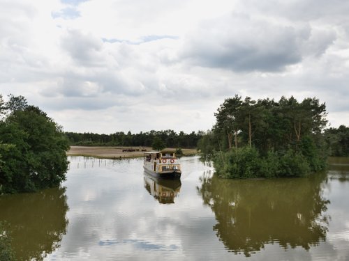 <h4 class="headingwhite">Safari en bateau</h4>