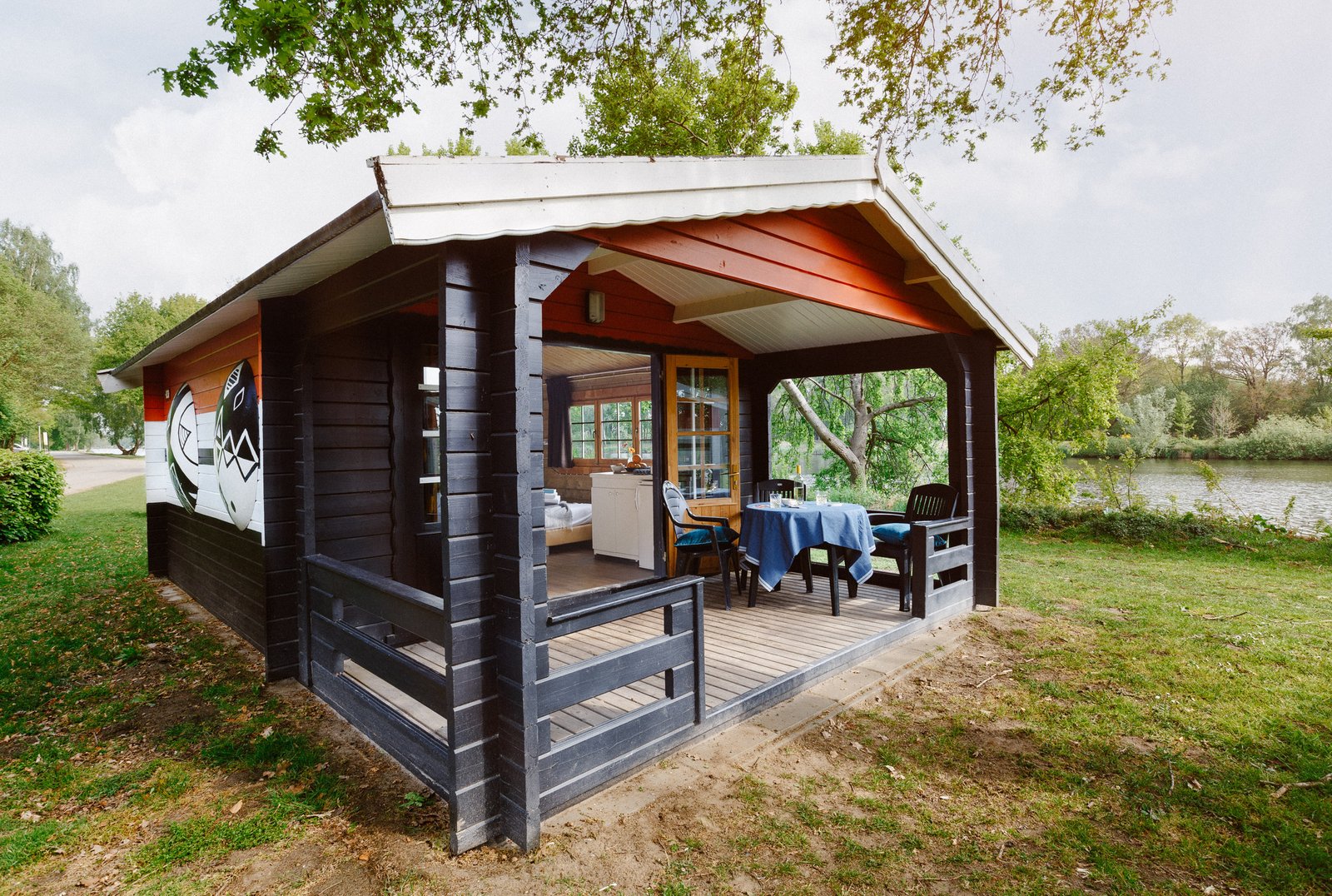 Stay The Night In A 4 Person Log Cabin Beekse Bergen